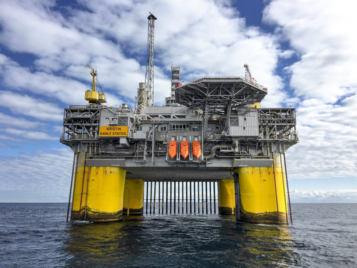 IEA Warns of Rapid Decline in Oil and Gas Reserves